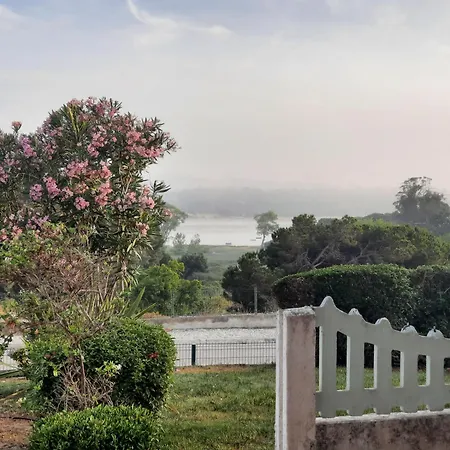 Casa Lagoa Albufeira * セシンブラ